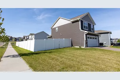 1702 Athens Terrace, Shakopee, MN 55379 - Photo 5