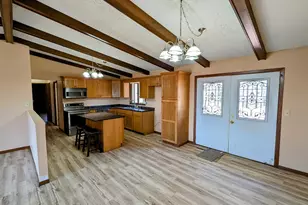 1433 Ridgeview Dr, Montevideo, MN 56265 - Photo 9