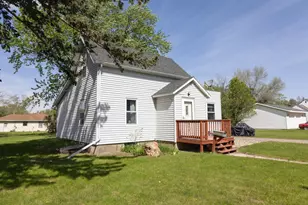 804 Redding Ave, Windom, MN 56101 - Photo 29