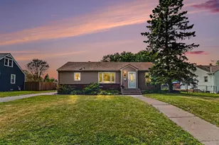 1009 Marshall Ave, Saint Paul Park, MN 55071 - Photo 1