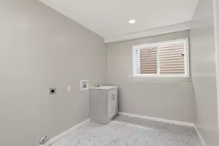 3404 Indiana Ave N, Robbinsdale, MN 55422 - Photo 39