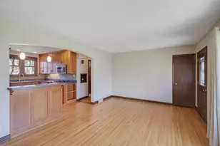 8308 Stevens Ave S, Bloomington, MN 55420 - Photo 47