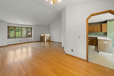 17446 Goldenview Avenue, Lakeville, MN 55044 - Photo 3