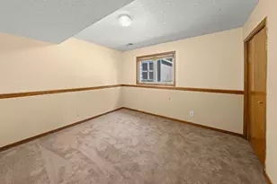17446 Goldenview Ave, Lakeville, MN 55044 - Photo 23