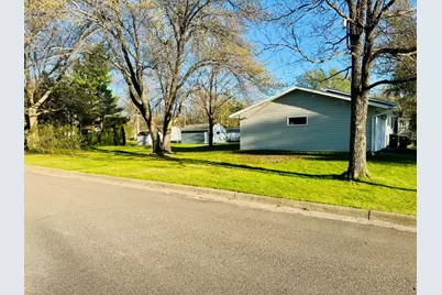 703 6th Street SW, Little Falls, MN 56345 - Photo 3