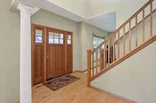 655 Lexie Ct, Eagan, MN 55123 - Photo 3