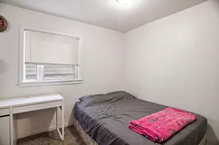 692 4th St E, Saint Paul, MN 55106 - Photo 9