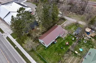 528 5th Ave, Calumet, MN 55716 - Photo 5