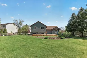 9325 Andrea Dr, Woodbury, MN 55125 - Photo 25
