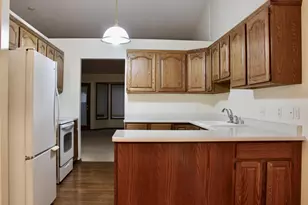 282 4th Ave SW, Blooming Prairie, MN 55917 - Photo 5