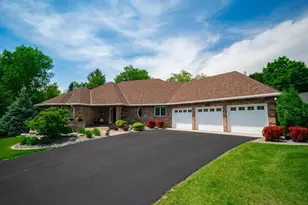 12400 Huntingdon Ln, Minnetonka, MN 55305 - Photo 49