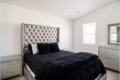 694 Marshall Avenue, Saint Paul, MN 55104 - Photo 9