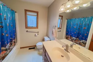2411 Kenwood Dr SW, Willmar, MN 56201 - Photo 15