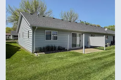 2411 Kenwood Drive SW, Willmar, MN 56201 - Photo 3