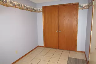 214 W Anna St, Fairmont, MN 56031 - Photo 7