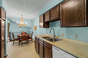 7357 Landau Dr, Bloomington, MN 55438 - Photo 15