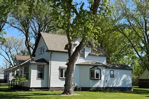 209 S Spring Ave, Springfield, MN 56087 - Photo 15