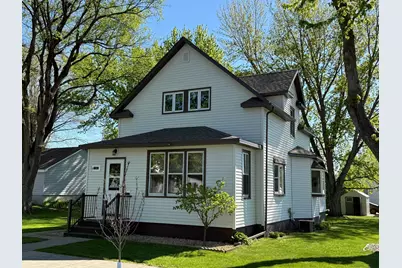 209 S Spring Avenue, Springfield, MN 56087 - Photo 1