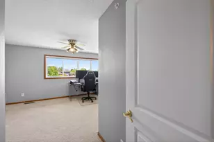 1236 Vernon Dr, Carver, MN 55315 - Photo 39