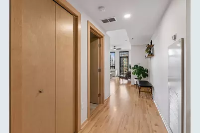 1240 S 2nd Street #716, Minneapolis, MN 55415 - Photo 27