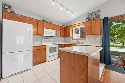 6 Oak Road #B, Circle Pines, MN 55014 - Photo 15