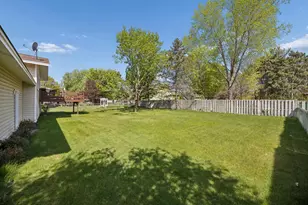 653 121st Ln NW, Coon Rapids, MN 55448 - Photo 23