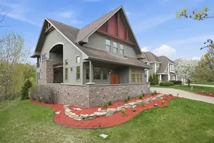 10721 Watersedge Ln, Woodbury, MN 55129 - Photo 21