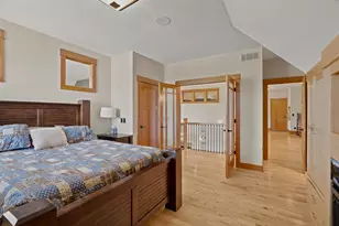 10721 Watersedge Ln, Woodbury, MN 55129 - Photo 107