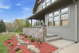 10721 Watersedge Ln, Woodbury, MN 55129 - Photo 27