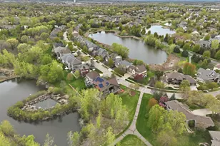 10721 Watersedge Ln, Woodbury, MN 55129 - Photo 17