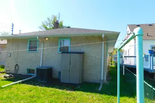 1087 Magnolia Ave E, Saint Paul, MN 55106 - Photo 5