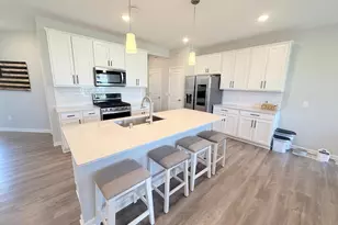 9648 4th St N, Lake Elmo, MN 55042 - Photo 1