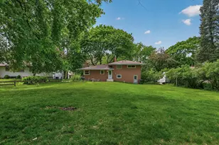 3104 Mildred Dr, Roseville, MN 55113 - Photo 29