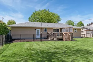 967 Sibley St S, Shakopee, MN 55379 - Photo 17