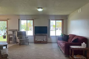 5871 Sandy Dr, Saint Cloud, MN 56303 - Photo 5