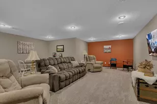 932 Waters Edge Cir, Avon, MN 56310 - Photo 21