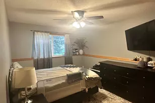 530 7th St SW, Pine Island, MN 55963 - Photo 9