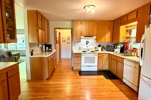 710 Bullis St, Kenyon, MN 55946 - Photo 3
