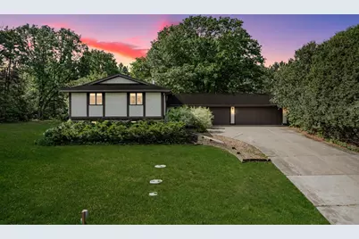 8600 176th Avenue NW, Anoka, MN 55303 - Photo 1