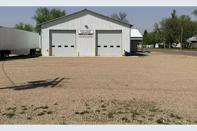 211 8th Street, Walnut Grove, MN 56180 - Photo 3