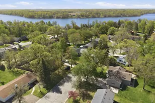 205 Victoria Dr, Alexandria, MN 56308 - Photo 29