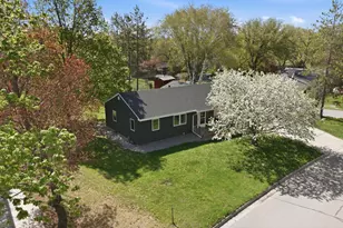 205 Victoria Dr, Alexandria, MN 56308 - Photo 27