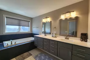 2225 Phoenix Rd SW, Rochester, MN 55902 - Photo 31