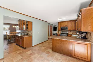 9888 Oak Shore Dr, Lakeville, MN 55044 - Photo 19