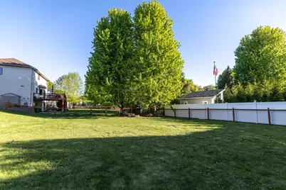 19305 Embers Avenue, Farmington, MN 55024 - Photo 13