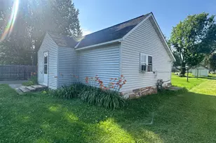 511 5th St NW, Aitkin, MN 56431 - Photo 3