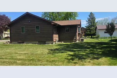 613 E Walnut Avenue, Olivia, MN 56277 - Photo 5