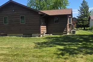 613 E Walnut Ave, Olivia, MN 56277 - Photo 5