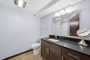 2486 W Country Club Dr S, Fargo,  58103 - Photo 35
