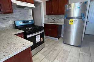757 Minnehaha Ave W, Saint Paul, MN 55104 - Photo 5